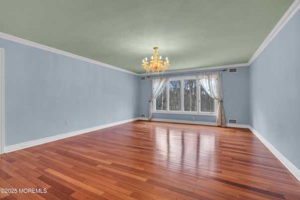 Chandelier, Empty room, Interior, Wood Texture Flooring