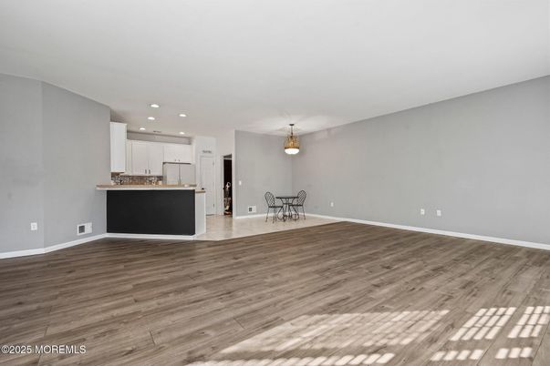 Dining room, Interior, Kitchen, Pendant Lights, Recessed Lighting, Wood Texture Flooring
