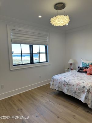 Bedroom, Interior, Pendant Lights, Recessed Lighting, Wood Texture Flooring