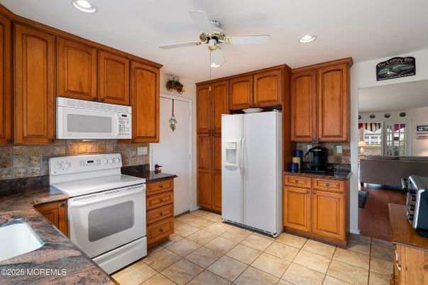 Interior, Kitchen, Recessed Lighting