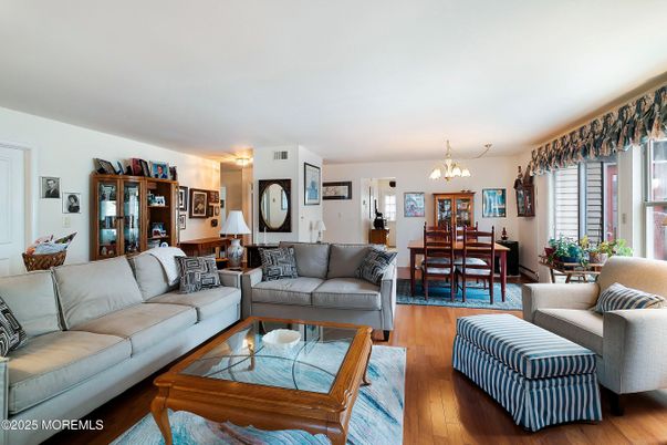 Chandelier, Dining room, Interior, Living room, Wood Texture Flooring