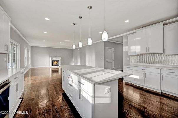 Fireplace, Interior, Kitchen, Pendant Lights, Recessed Lighting, Wood Texture Flooring