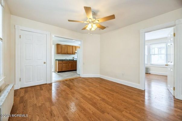 Empty room, Interior, Kitchen, Wood Texture Flooring