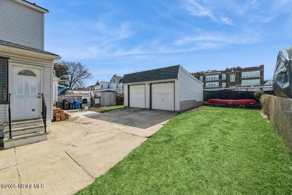 Backyard, Detached Garage, Exterior