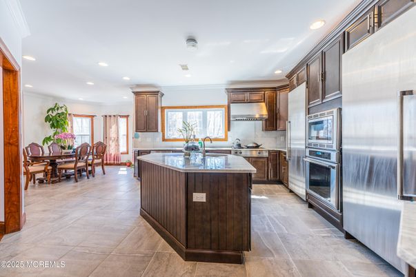 Dining room, Interior, Kitchen, Recessed Lighting, Stainless Steel Appliances