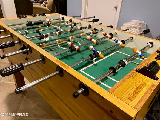 Billiard Table, Game Room, Interior