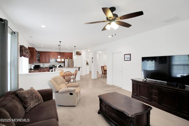 Interior, Kitchen, Living room, Pendant Lights, Recessed Lighting, Stainless Steel Appliances