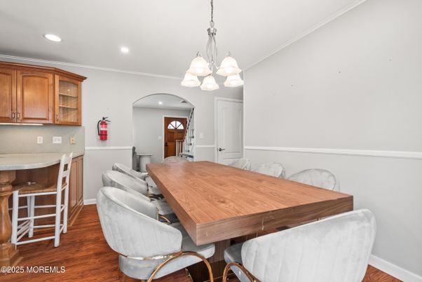 Chandelier, Dining room, Interior, Recessed Lighting, Wood Texture Flooring