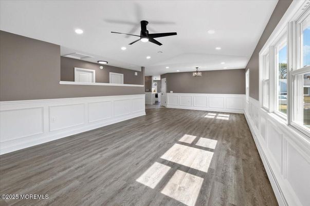 Empty room, Interior, Recessed Lighting, Wood Texture Flooring