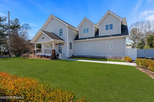 Backyard, Exterior, Facade, Farmhouse