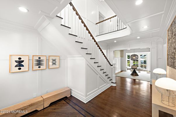 Interior, Recessed Lighting, Wood Texture Flooring