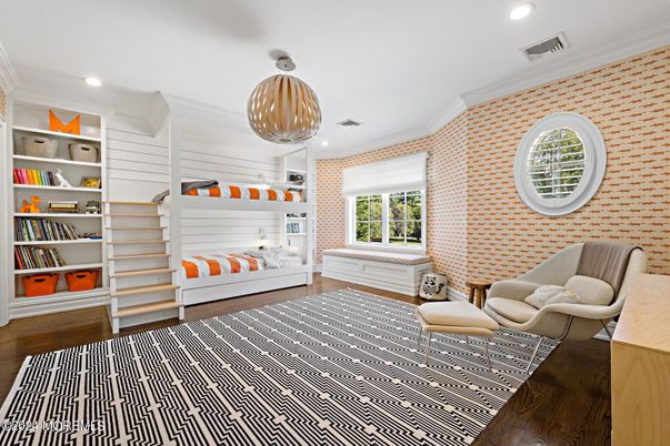Interior, Pendant Lights, Recessed Lighting, Wood Texture Flooring