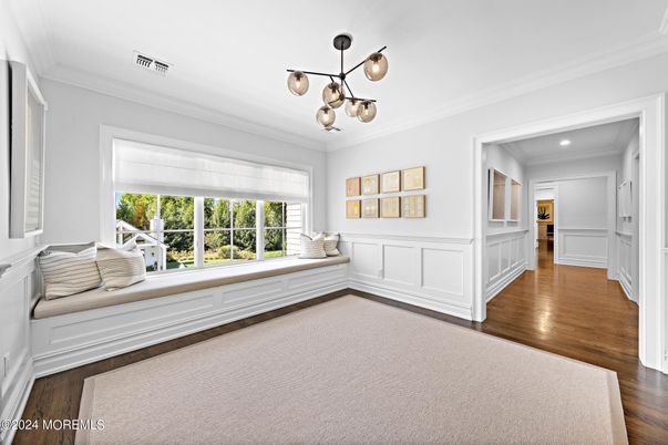 Interior, Pendant Lights, Recessed Lighting, Wood Texture Flooring