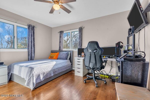 Bedroom, Home Office, Interior, Wood Texture Flooring