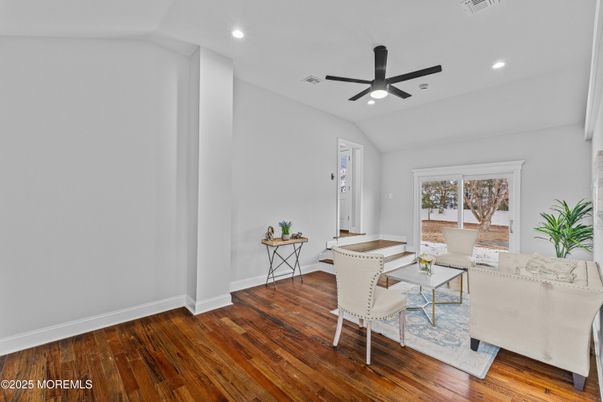 Interior, Living room, Recessed Lighting, Wood Texture Flooring