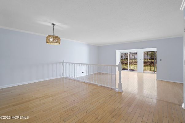 Empty room, Interior, Pendant Lights, Wood Texture Flooring