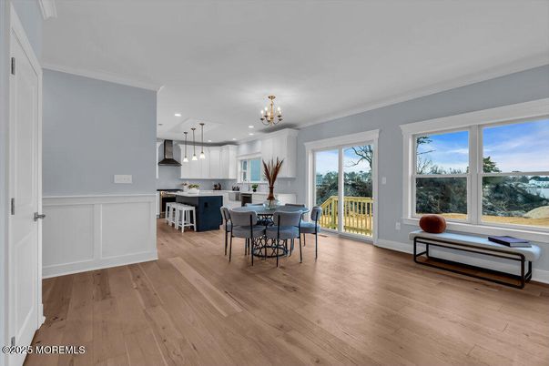 Chandelier, Dining room, Interior, Kitchen, Pendant Lights, Recessed Lighting, Wood Texture Flooring