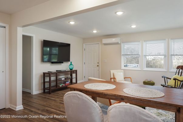 Dining room, Interior, Recessed Lighting, Wood Texture Flooring
