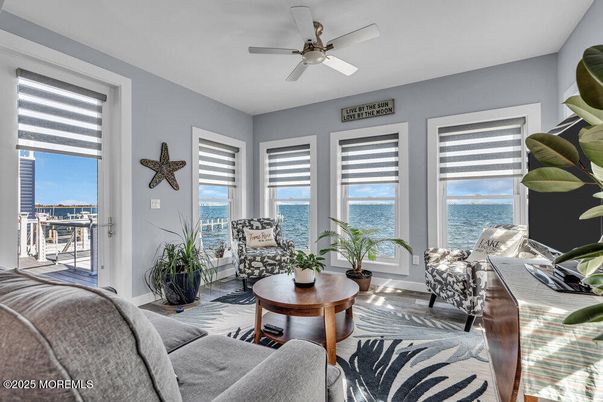 Interior, Living room, Water
