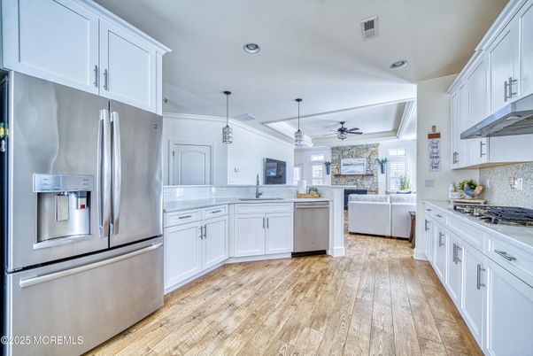 Interior, Kitchen, Living room, Pendant Lights, Recessed Lighting, Stainless Steel Appliances, Wood Texture Flooring