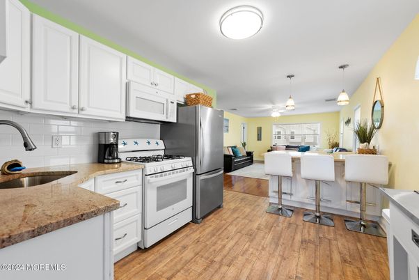 Interior, Kitchen, Wood Texture Flooring