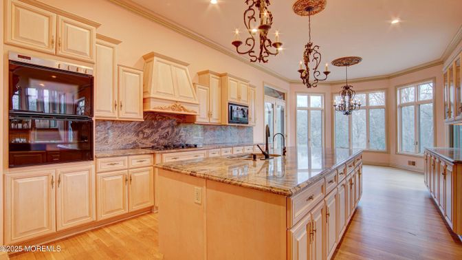 Chandelier, Interior, Kitchen, Recessed Lighting, Wood Texture Flooring