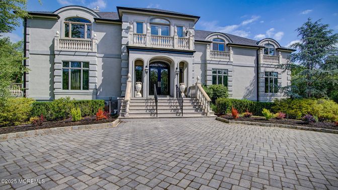 Exterior, Facade, French Provincial