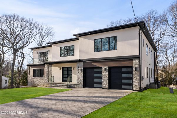 Attached, Exterior, Facade, Modern