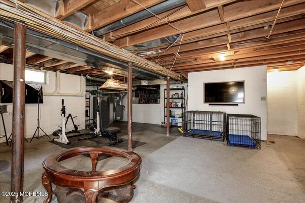 Fitness Equipment, Interior, Wooden Beams