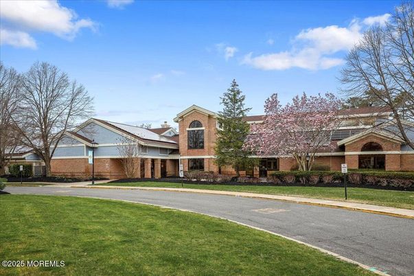 Backyard, Exterior, Facade, Brick Facade, Brick Traditional