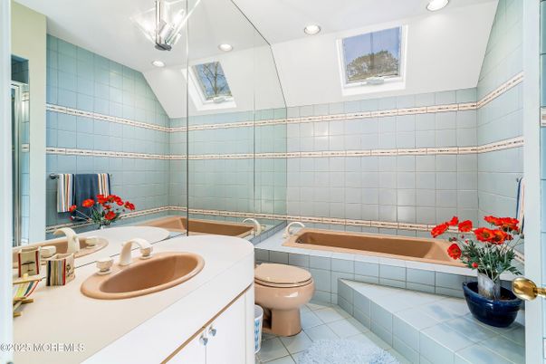 Bathroom, Interior, Recessed Lighting, Tile Countertops