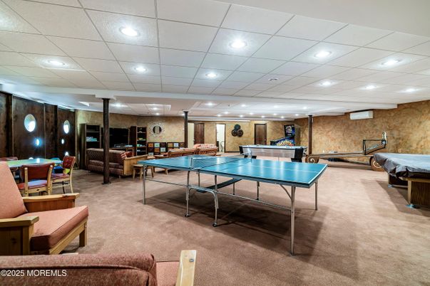 Billiard Table, Game Room, Interior, Recessed Lighting
