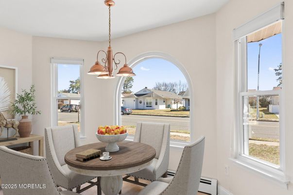 Dining room, Interior, Pendant Lights