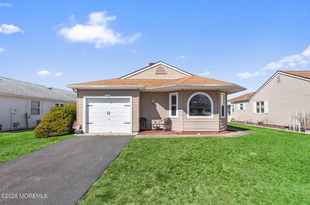 Attached, Backyard, Exterior, Facade, Ranch