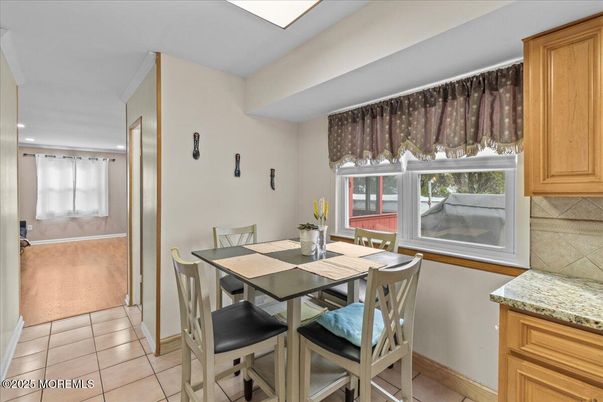 Dining room, Interior, Recessed Lighting