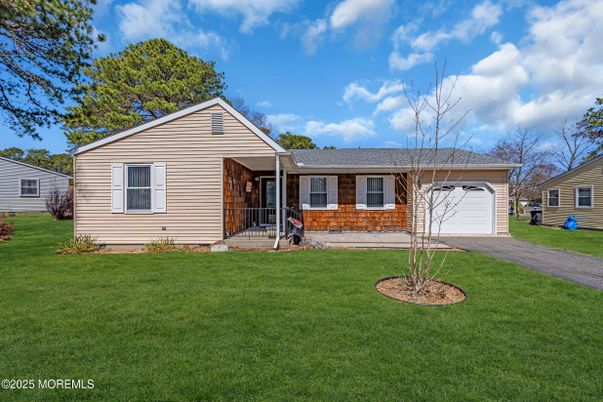 Attached, Backyard, Exterior, Facade, Ranch