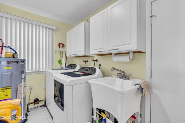 Interior, Washer