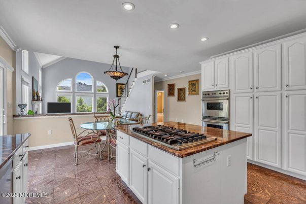 Dining room, Interior, Kitchen, Pendant Lights, Recessed Lighting, Stainless Steel Appliances
