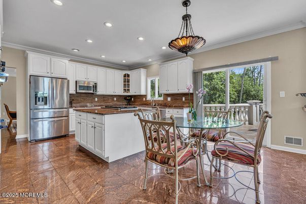 Dining room, Interior, Kitchen, Pendant Lights, Recessed Lighting, Stainless Steel Appliances