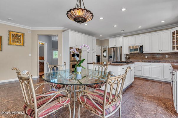 Dining room, Interior, Kitchen, Recessed Lighting, Stainless Steel Appliances