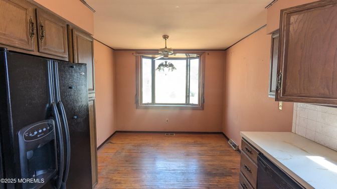 Empty room, Interior, Kitchen, Wood Texture Flooring