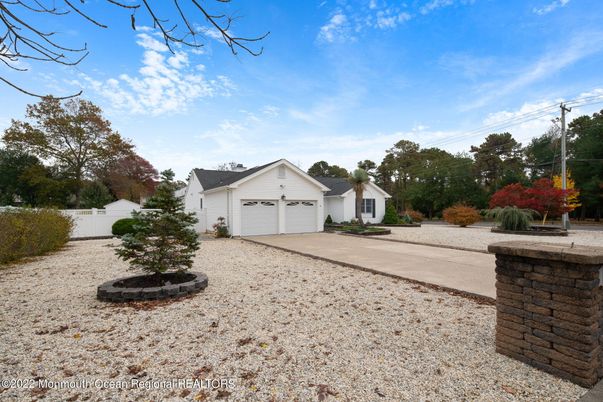 Backyard, Detached Garage, Exterior