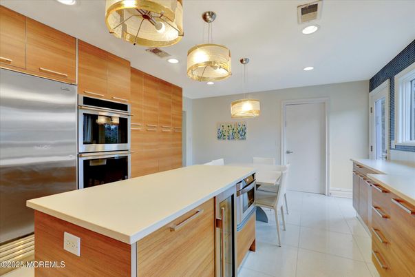 Dining room, Interior, Kitchen, Pendant Lights, Recessed Lighting, Stainless Steel Appliances