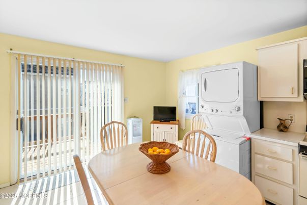 Dining room, Interior, Utility Closets, Washer