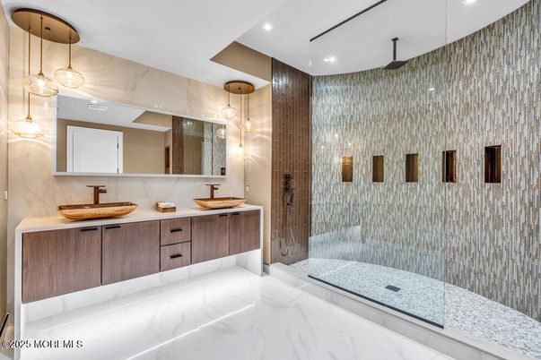 Bathroom, Dual Sink Vanities, Glass Shower, Interior, Marble, Pendant Lights, Recessed Lighting