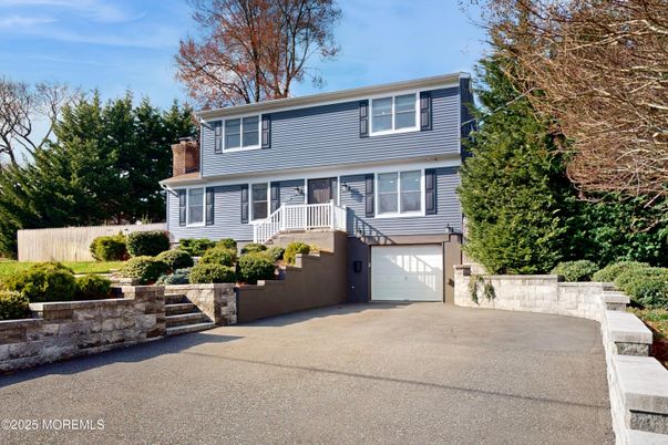 Attached, Exterior, Facade, Raised Ranch