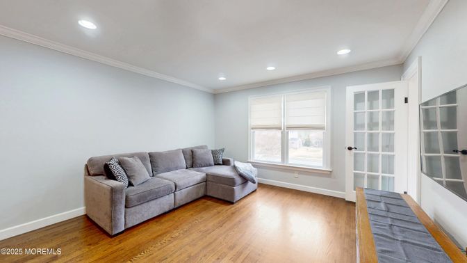 Interior, Recessed Lighting, Wood Texture Flooring