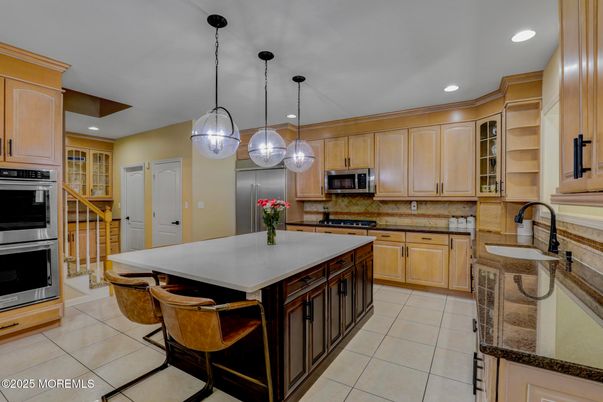 Interior, Kitchen, Pendant Lights, Recessed Lighting, Stainless Steel Appliances