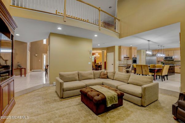 Dining room, Interior, Kitchen, Living room, Pendant Lights, Recessed Lighting, Stainless Steel Appliances