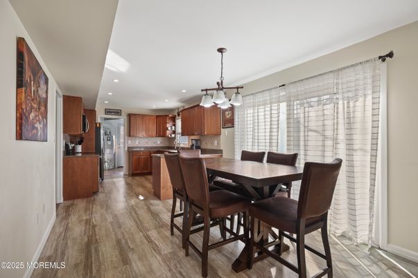 Dining room, Interior, Kitchen, Pendant Lights, Recessed Lighting, Wood Texture Flooring